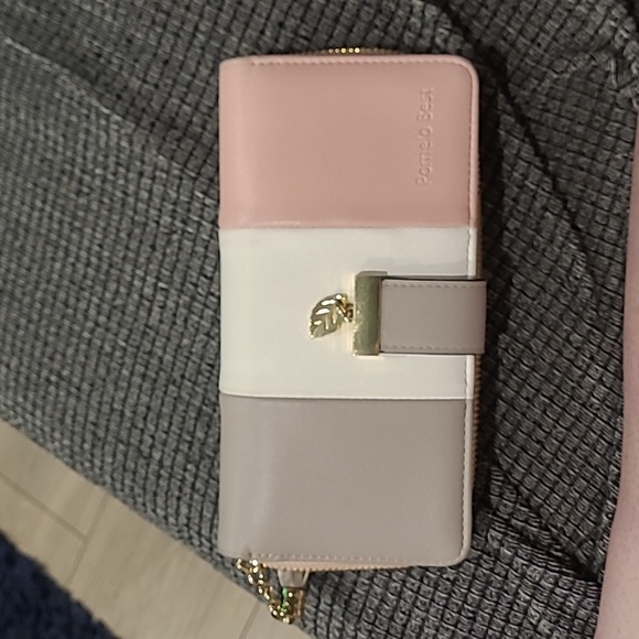 Pomelo Wallet - Picture 2 of 4